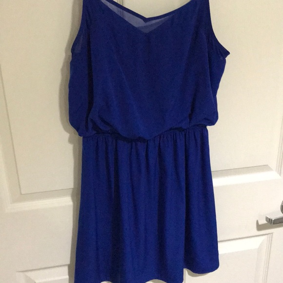 Blue dress - Picture 2 of 5